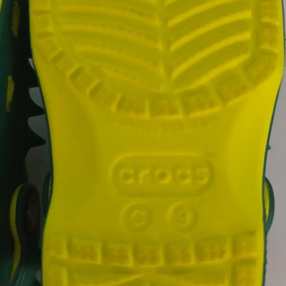 CROCS Kid's Size 9 Green Yellow Classic Spikes Clogs Spike Stud Detailing